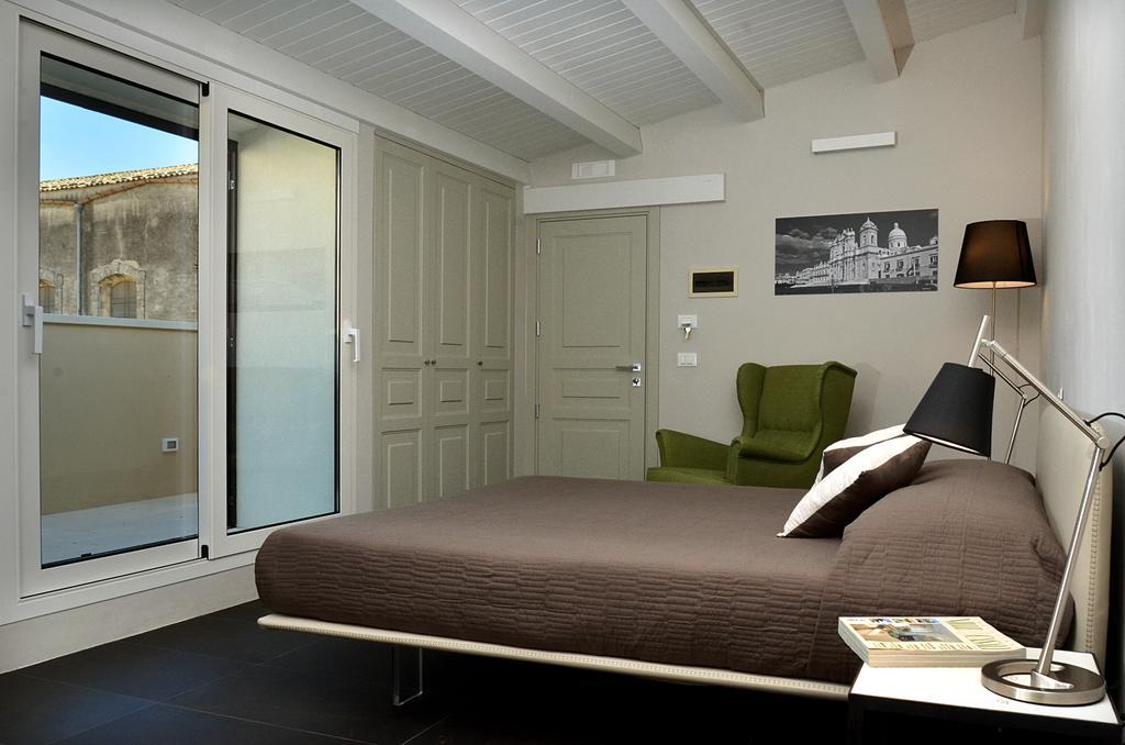 B&B Vicere Speciale โนโต ภายนอก รูปภาพ